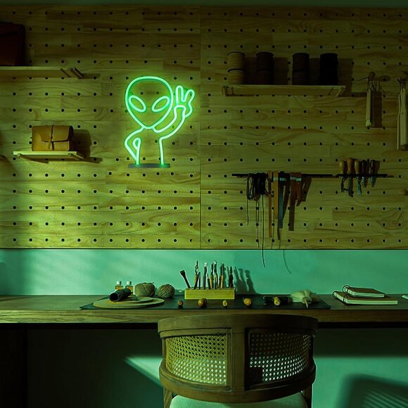 Green Alien Neon Sign LED Wall Light USB Battery for Game Room Party Decor - Picture 5 of 9
